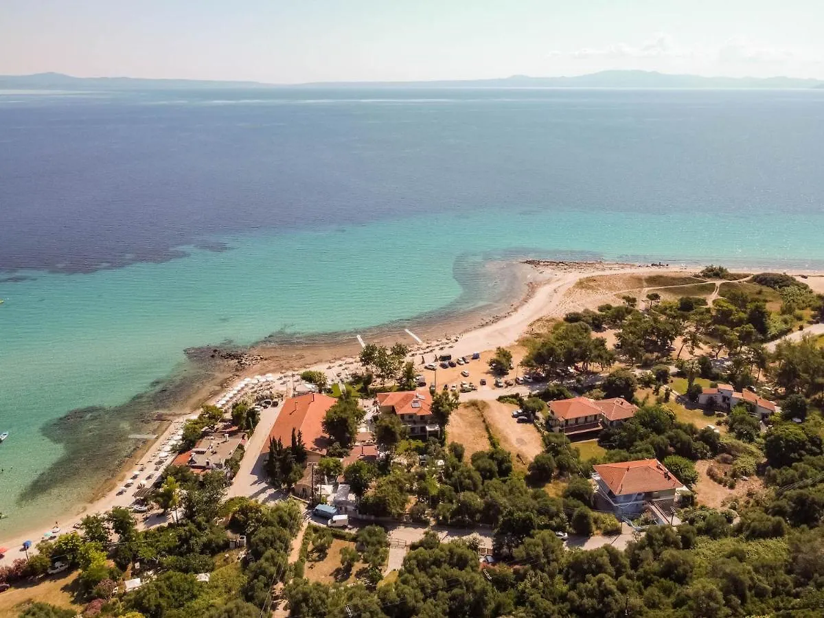 Limna Beach Afytos Resort